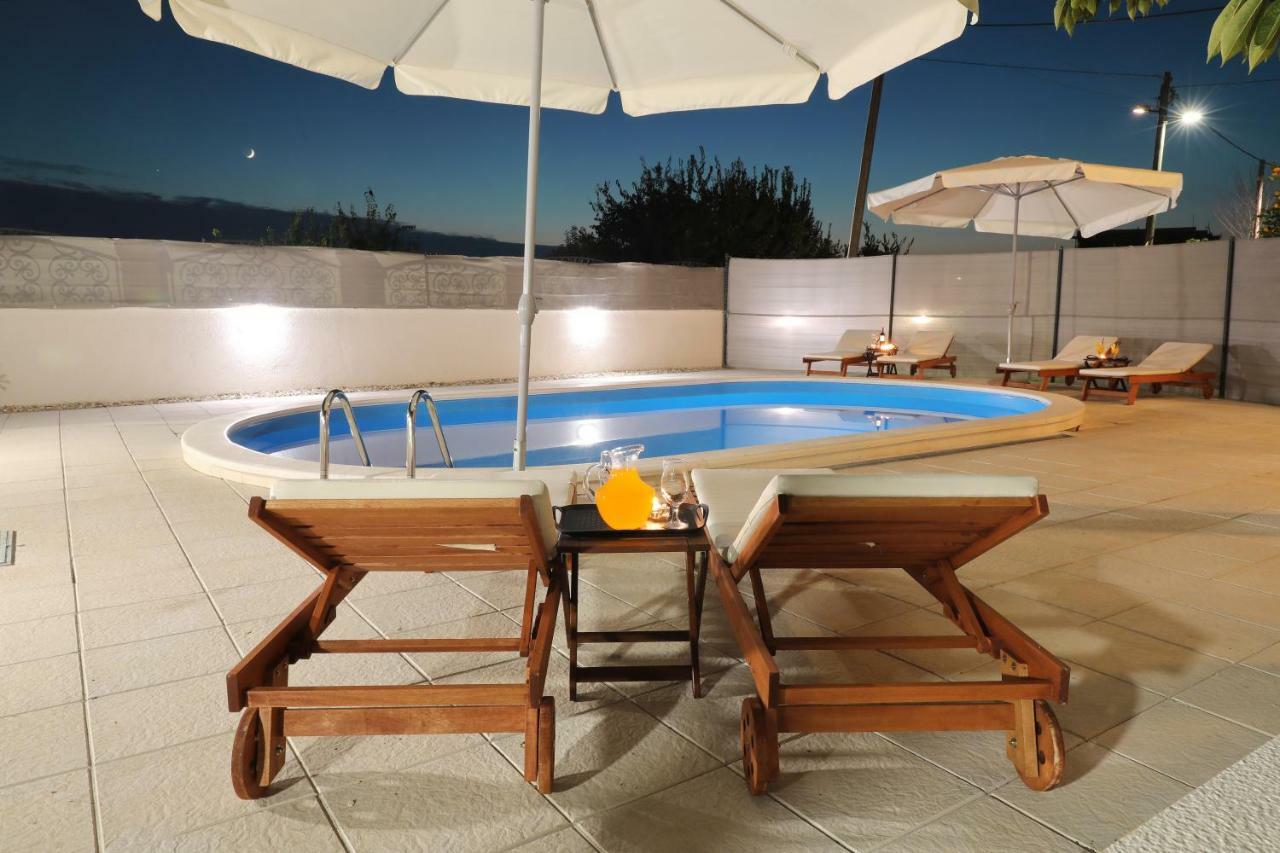 Hacienda Mia With Pool,Bbq, Yacuzzi,Free Parking Zára Kültér fotó
